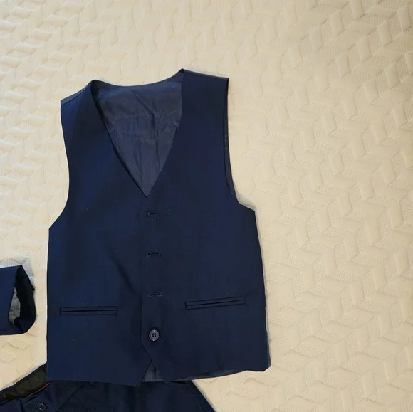 Blue suit size 10 - Picture 7 of 8